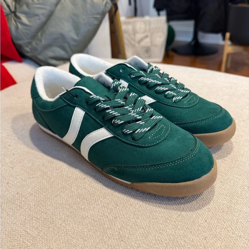 Steve Madden NYC Women's Low Top Faux Suede Sneakers, Emerald Green, Sz 10, NWT - Picture 5 of 9